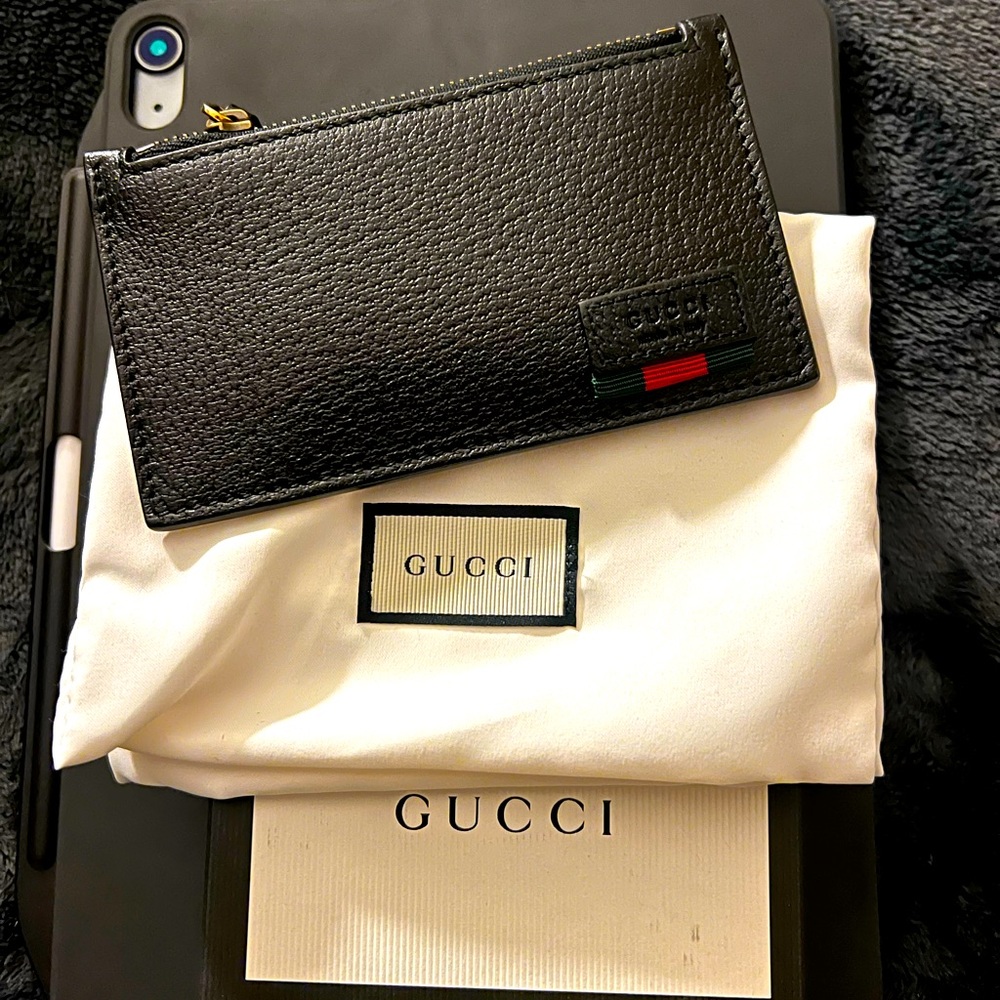 Pre-owned Gucci card case with coin zip